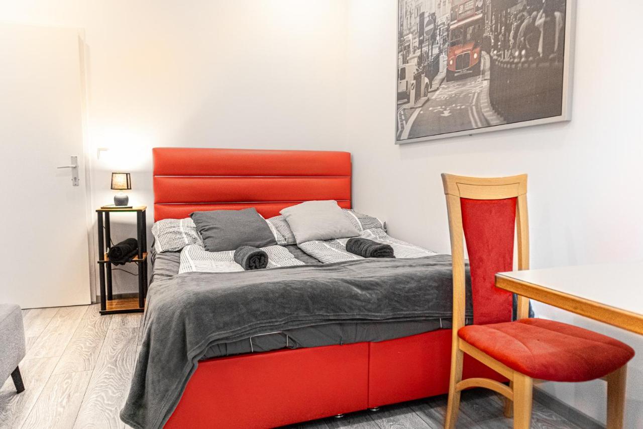 Fullfilling 3Br Shared Apartment With Pleasing Patio Wiedeń Zewnętrze zdjęcie