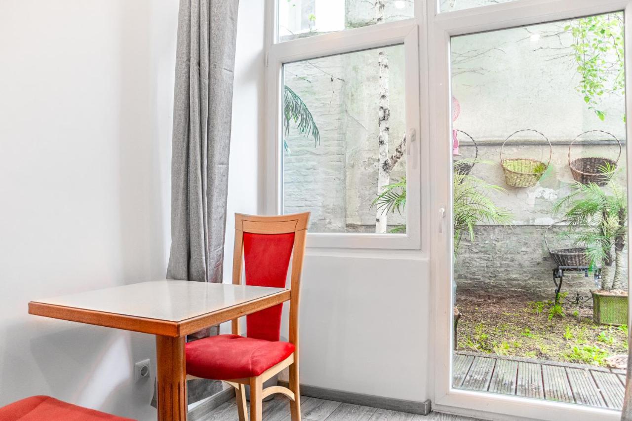 Fullfilling 3Br Shared Apartment With Pleasing Patio Wiedeń Zewnętrze zdjęcie